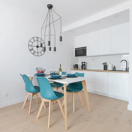 アパート Nord ダルウフコ