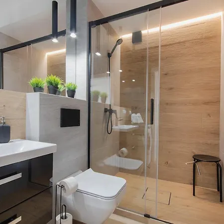 アパート Nord ダルウフコ