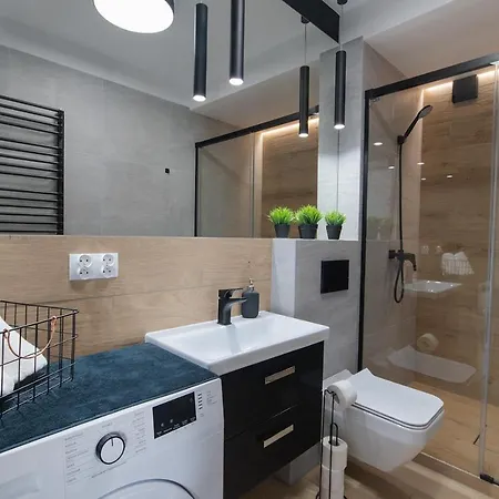 アパート Nord ダルウフコ